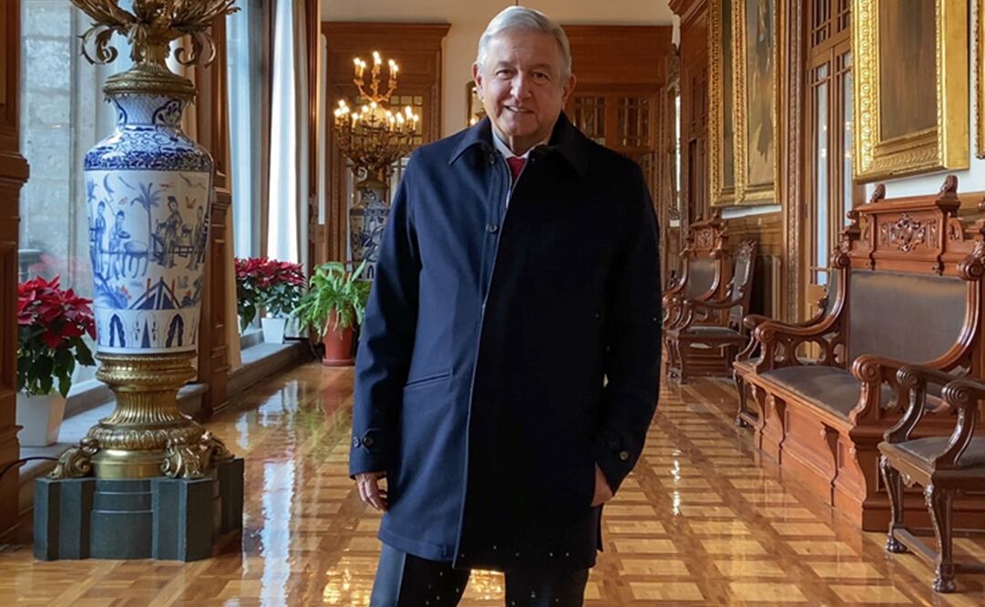 En un video difundido en YouTube, el presidente Andrés Manuel López Obrador reveló que para febrero llegará desde la India un lote de 870 mil vacunas de AstraZeneca. Foto: PRESIDENCIA