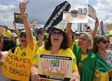 Protestan en Brasil contra la corrupción