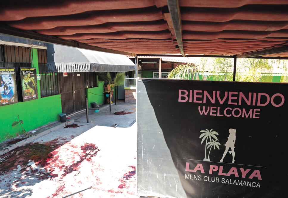 Vista general del club nocturno La Playa, en Salamanca, donde 15 personas fueron asesinadas la madrugada del sábado. SERGIO MALDONADO. REUTERS