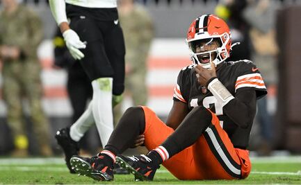 Entran a la casa del novato Shedeur Sanders durante su debut en la NFL con los Browns de Cleveland