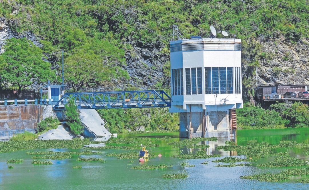 Las tres presas que conforman el Sistema Cutzamala cuentan con un alto porcentaje de almacenamiento; la presa Villa Victoria se encuentra a 95.22% de su capacidad; Valle de Bravo, en 95.92% (en la imagen) y El Bosque, en 95.93%. Foto: de ARCHIVO CRISANTA ESPINOSA. CUARTOSCURO