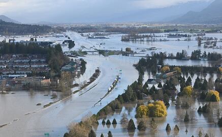 Inundaciones en el oeste de Canadá obligan al despliegue de la Fuerza Aérea