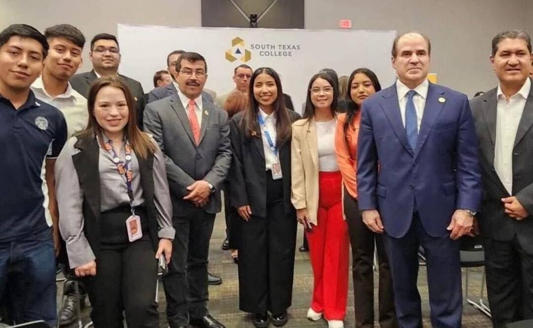 Estudiantes de la UAMRR de la Universidad Autónoma de Tamaulipas destacaron, con sus proyectos, en el Simposio de Educación en el South Texas College. Foto: Especial