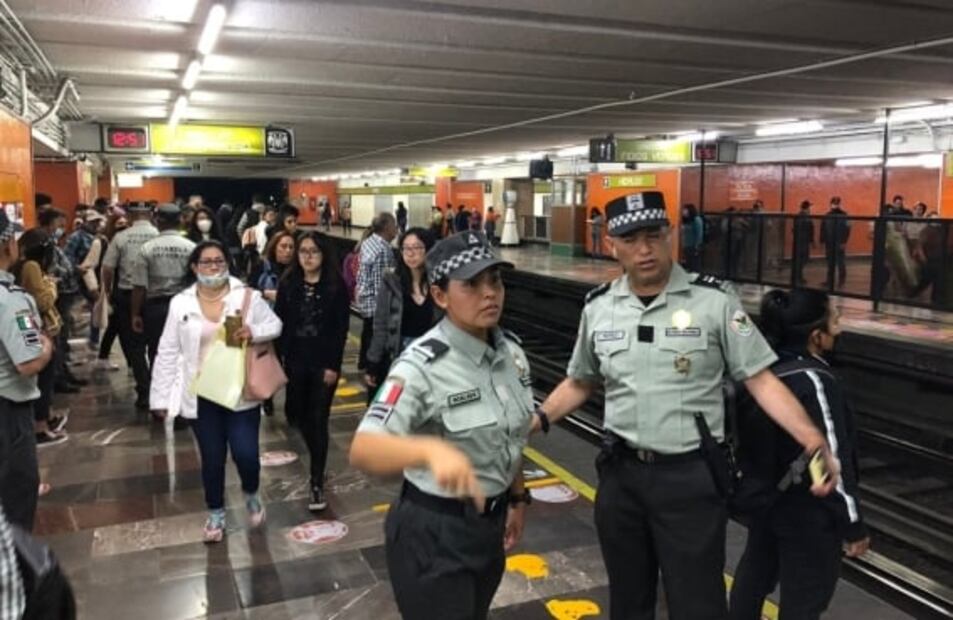 VIDEOS Y FOTOS: Guardia Nacional ya vigila estaciones del Metro CDMX