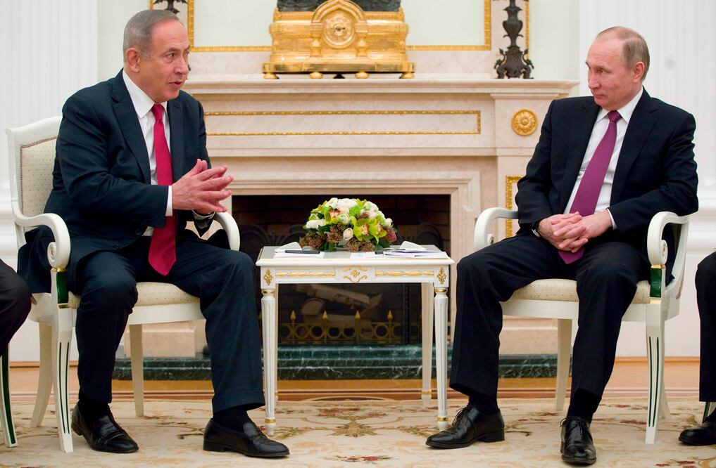 El primer ministro de Israel, Benjamín Netanyahu, junto al presidente ruso, Vladimir Putin (Foto: AFP)