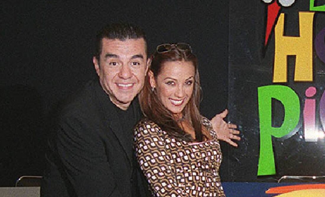 Adrián Uribe y Consuelo Duval se hicieron famosos como "El Vítor" y "La Nacaranda" en "La Hora Pico" Foto:Archivo