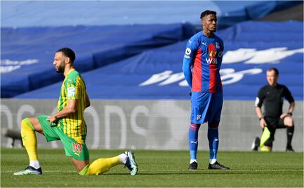 Delantero del Crystal Palace rechaza arrodillarse contra el racismo