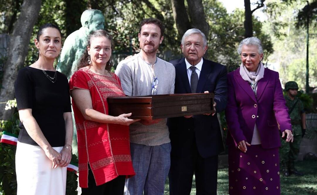El presidente Andrés Manuel López Obrador en la Rotonda de las Personas Ilustres (Foto: Diego Simón Sánchez / EL UNIVERSAL)