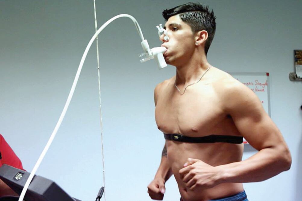 Pulido se sometió a exámenes médicos en Madrid, un paso previo para fichar con los rojiblancos (SPORTIT.GR)