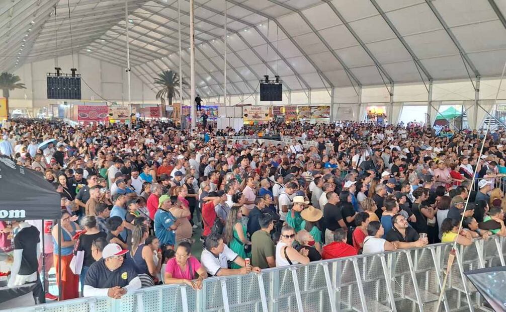 El antojo mueve multitudes: Torta Fest reúne a casi 600 mil personas; torta más grande del mundo rompe récord Guinness.
Foto: Especial.