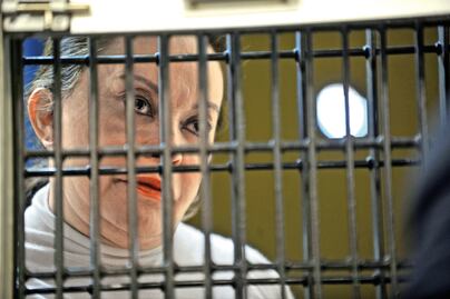 Apapachan a Elba Esther Gordillo