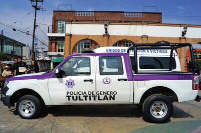 Policía de género patrulla Tultitlán