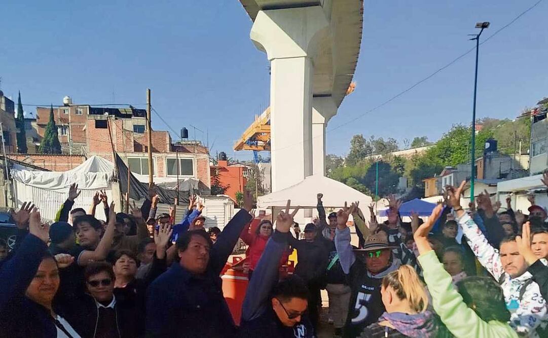 En asamblea informativa, habitantes de El Capulín determinaron levantar la protesta. Foto: Especial