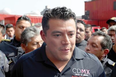 ¿Quién apaga el fuego a los bomberos?