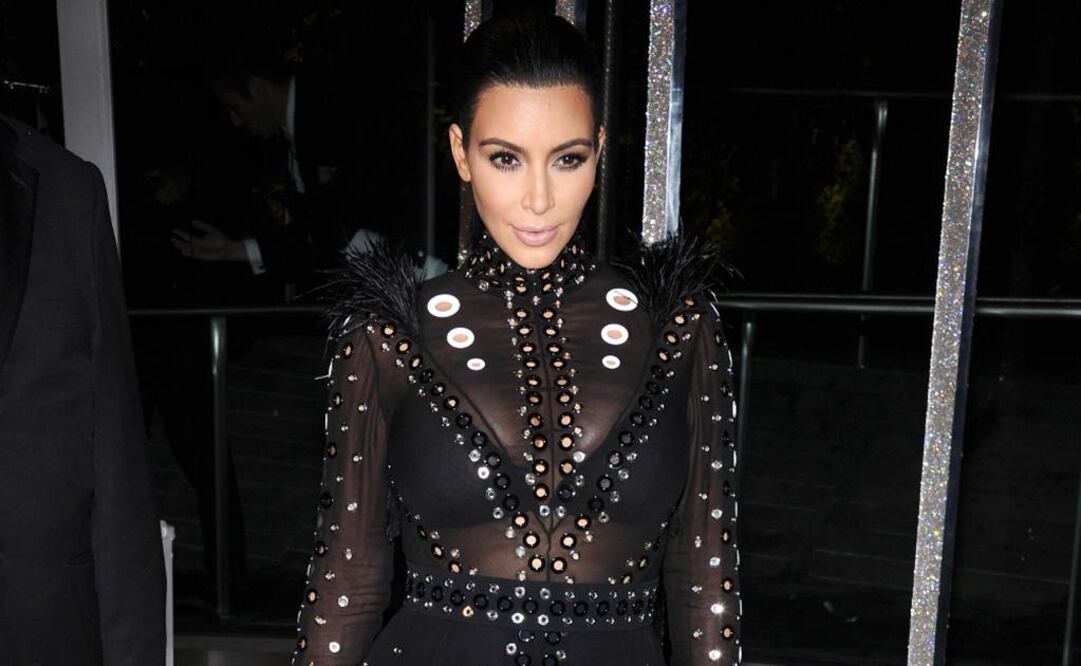 Kim asistió a la gala con un diseño negro transparente de Proenza Schouler. El vestido acaparó las miradas durante los premios CFDA, los cuales reconocen lo mejor del mundo de la moda. FOTO:AP