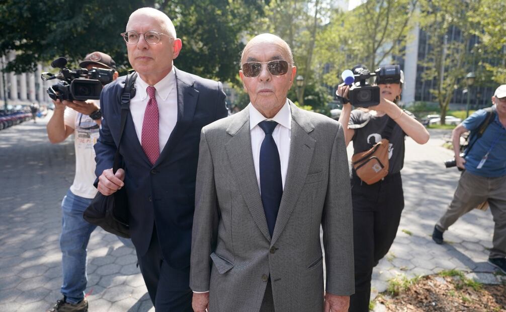 Joe Lewis, propietario del Tottenham Hotspur. Foto: AP