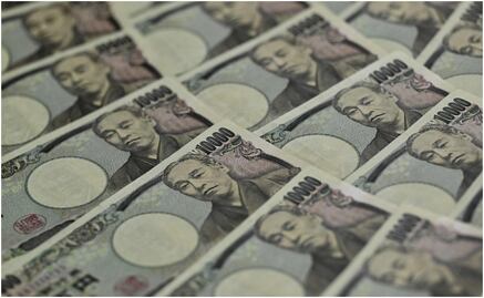 El yen cae a los 160 por dólar, nuevo récord desde 1990