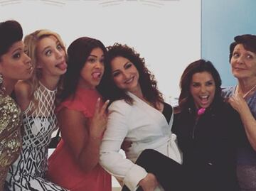 Eva Longoria y Gloria Estefan, en "Jane the Virgin"