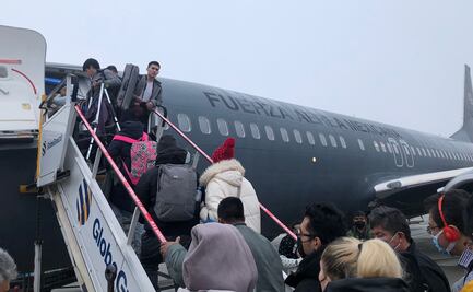 Despega avión de la Fuerza Aérea que lleva a mexicanos repatriados de Ucrania