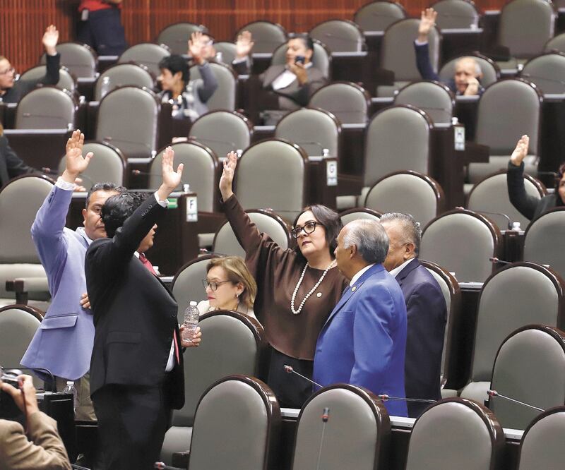 Con 411 votos, el pleno de la Cámara Baja avaló ayer reformas al Código Penal fede ra l para que los años de cárcel y las multas por pederastia se dupliquen. Foto: BERENICE FREGOSO. EL UNIVERSAL