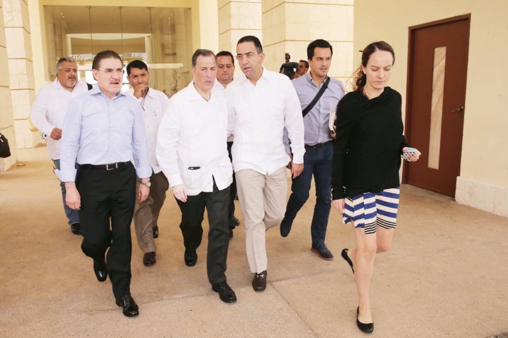 Hace un año los panistas se trasladaron a Los Cabos para su plenaria, previo al arranque del periodo ordinario de sesiones; la celebró en un lujoso hotel, con un costo aproximado de 500 mil pesos. (ARCHIVO EL UNIVERSAL)