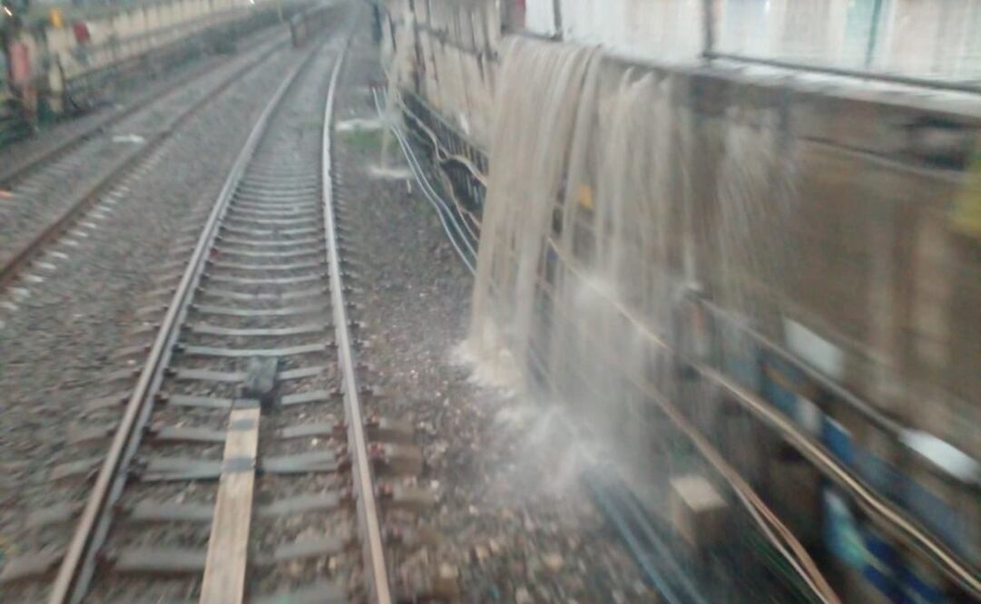 Se inunda, otra vez, la Línea A del Metro; activan servicio provisional (14/09/2025). Foto: Especial