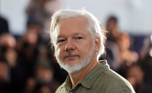 "I'm back": Julian Assange regresa a su cuenta de X tras 2 años; el periodista fue acusado por EU de divulgar documentos secretos