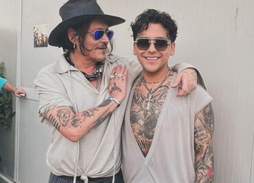 Christian Nodal presume foto con Johnny Depp y desata la locura en redes: "el 'Nodalverso' existe"