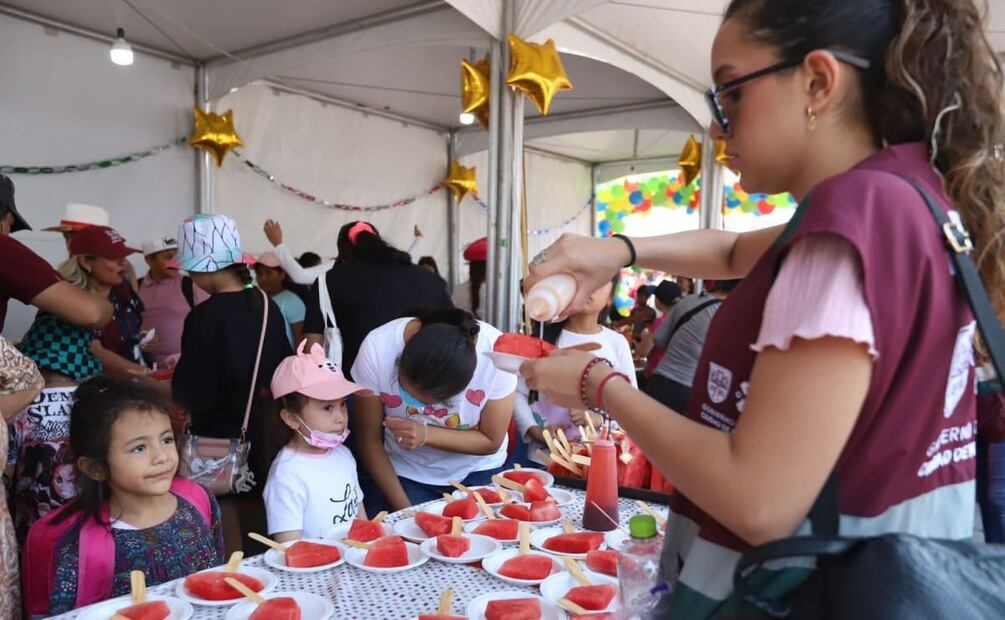 Festejos del Día del Niño en el Zócalo. Foto: Berenice Fregoso. EL UNIVERSAL