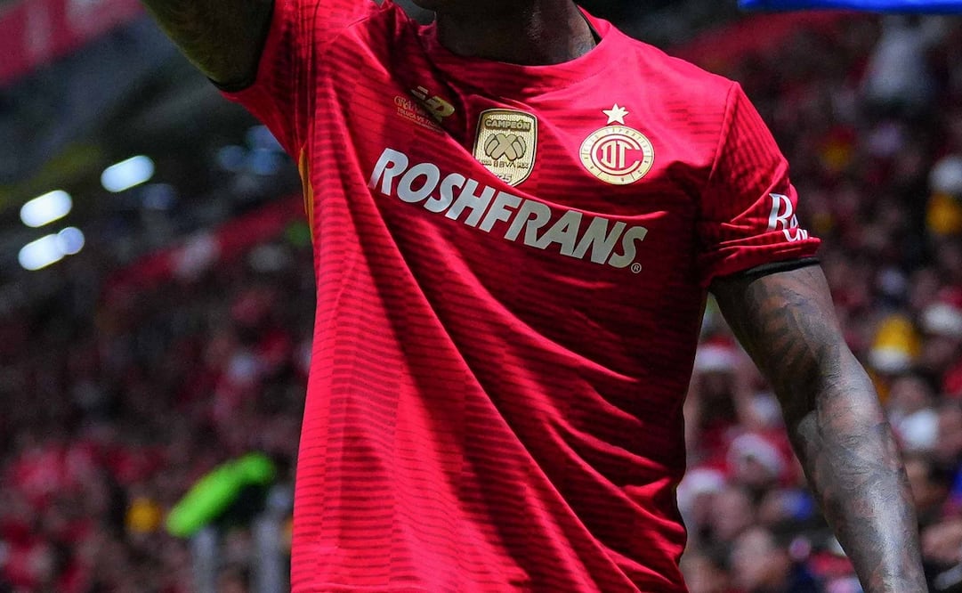 Futbolista bicampeón con Toluca es captado jugando en el llano / Foto: Imago7