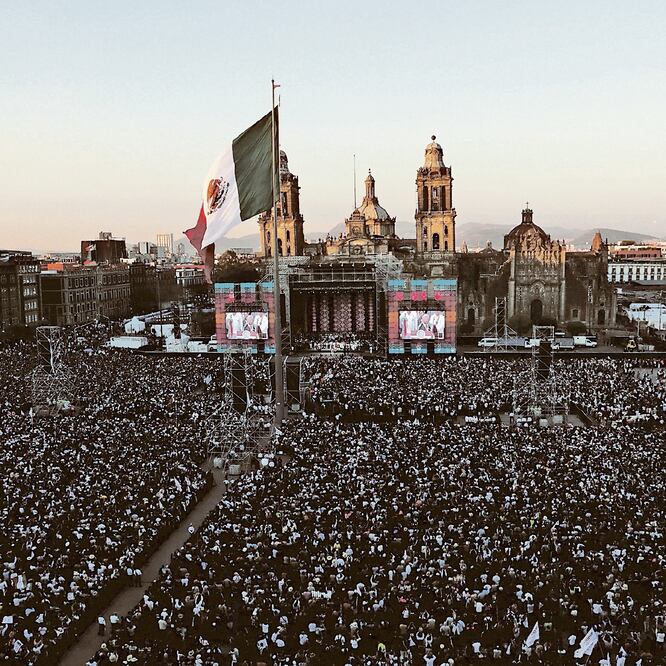 Además de la movilización de las bases en la arena pública, en el espacio digital también se da una amplia concentración de seguidores del actual gobierno, quienes rebaten los puntos de vista contrarios. ARCHIVO EL UNIVERSAL