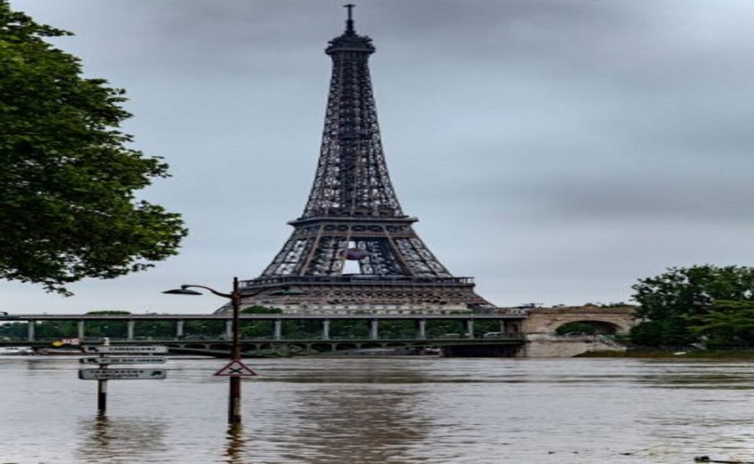 Inundación en el Louvre, cambio climático y un batallón de 117 millones de estudiantes