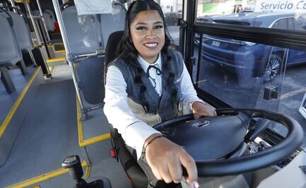 Del estilismo al volante; Sandra Teja conduce el primer “Taruk” en Edomex