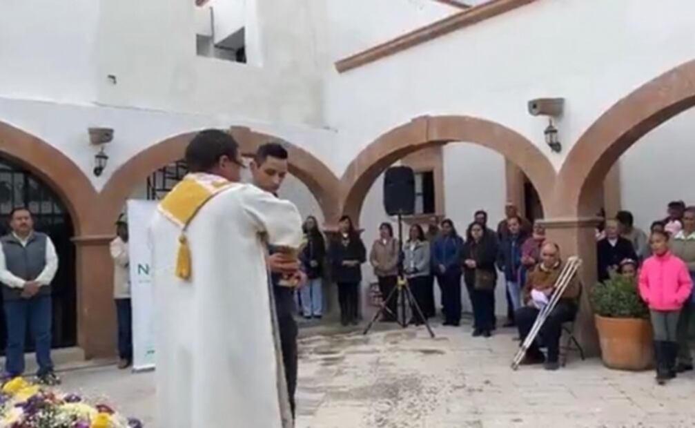 Con misa y banda, inauguran palacio municipal en Hidalgo