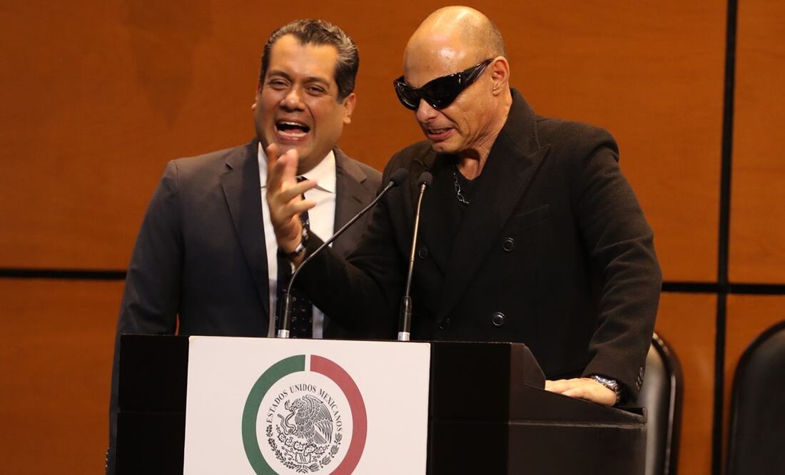 Claudio Yarto, vocalista de Calo, en audiencia FANI de Maussan en San Lázaro. / Foto: Berenice Fregoso/ EL UNIVERSAL.