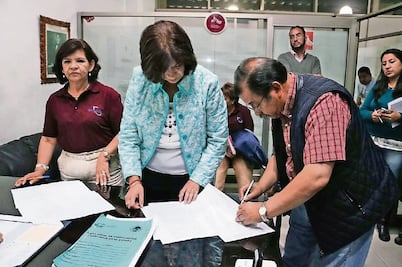 Retoman actividades en la UAEH; pactan aumentos