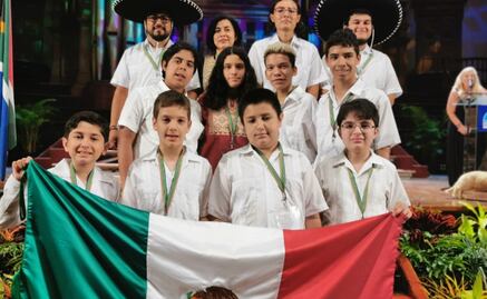 Niños que apoyó del Toro ganan 8 medallas en Olimpiada de Matemáticas