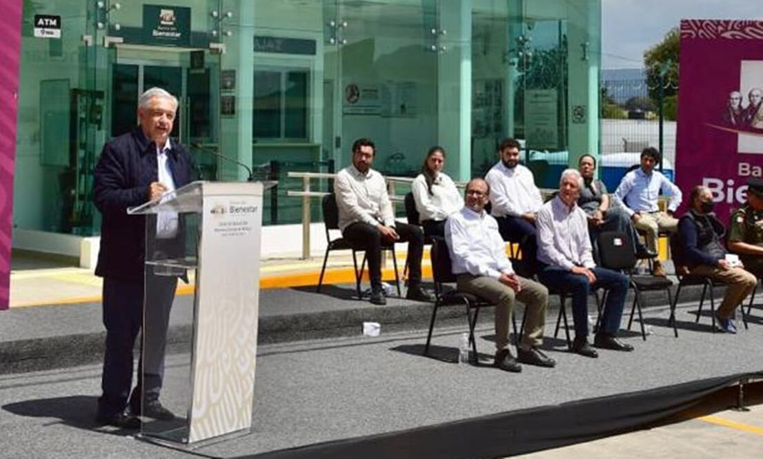 López Obrador destacó que por su población, el Estado de México es la entidad que más pobres hay en el país y por lo tanto, indicó, el estado en donde más se apoya a la gente. Foto: cortesía Presidencia