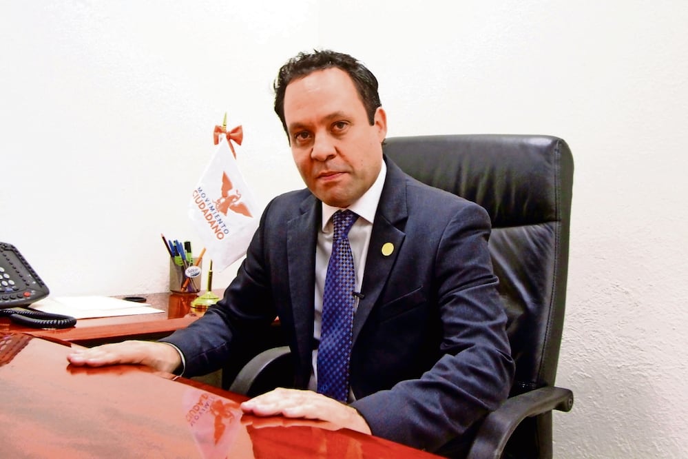 Pareciera que el gobierno quiere descarrilar al país en su último año, señaló el legislador del MC. Foto: Archivo El Universal