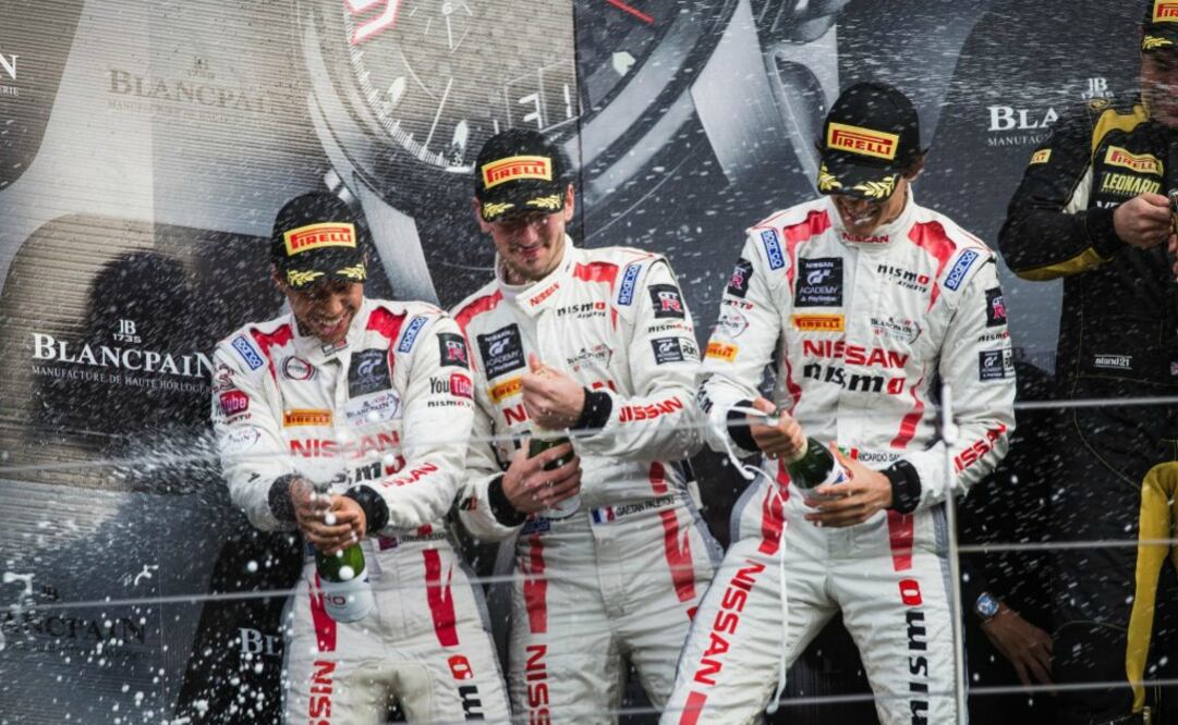 Ricardo y su equipo –el francés Gaetan Paletou y el inglés Jann Mardenborough