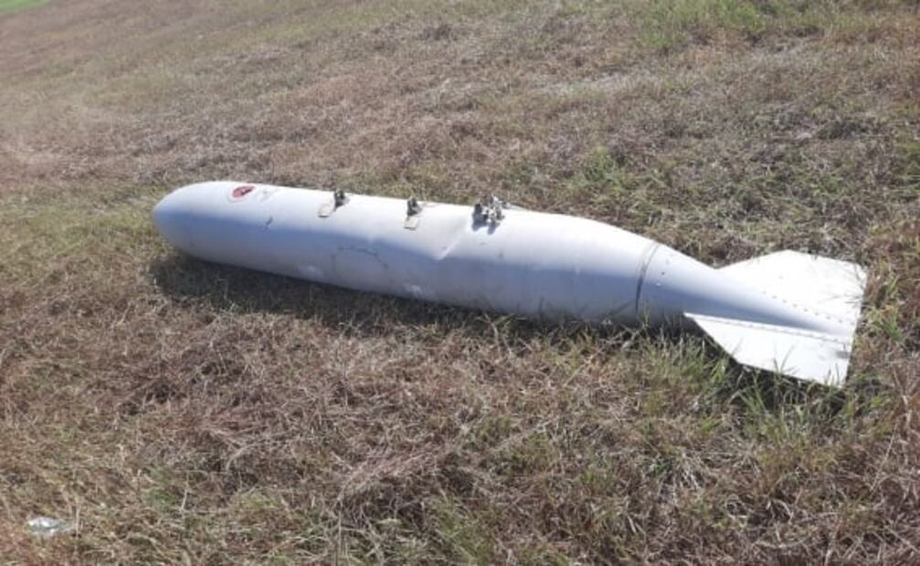 Cae tanque de combustible vació de un avión de la Semar en Tamaulipas