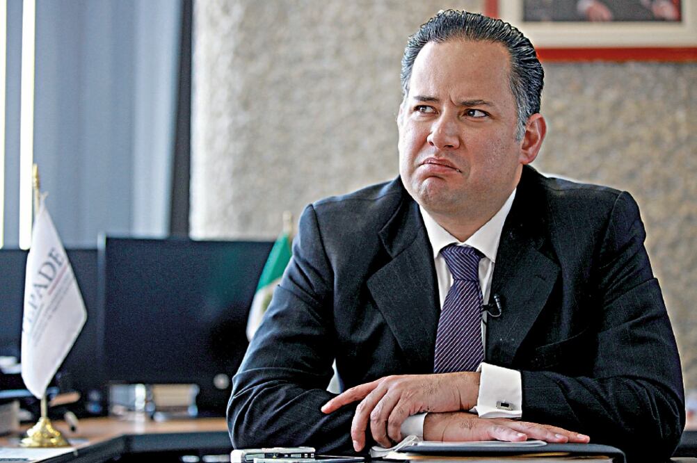 La denuncia contra Santiago Nieto, titular de la FEPADE, fue por dar a conocer una investigación en contra de Arturo Escobar y Vega por presuntos delitos electorales (ARCHIVO EL UNIVERSAL)