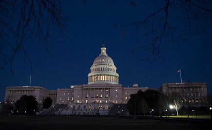 Gobierno de EU, paralizado tras falta de acuerdo sobre presupuesto