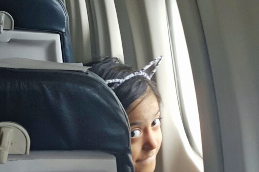 Pu r i ta , de nueve años, padece epidermolisis bullosa distrófica recesiva, lo que le provoca ampollas en la piel con el mínimo roce (ROBERTO AGUILAR. EL UNIVERSAL)