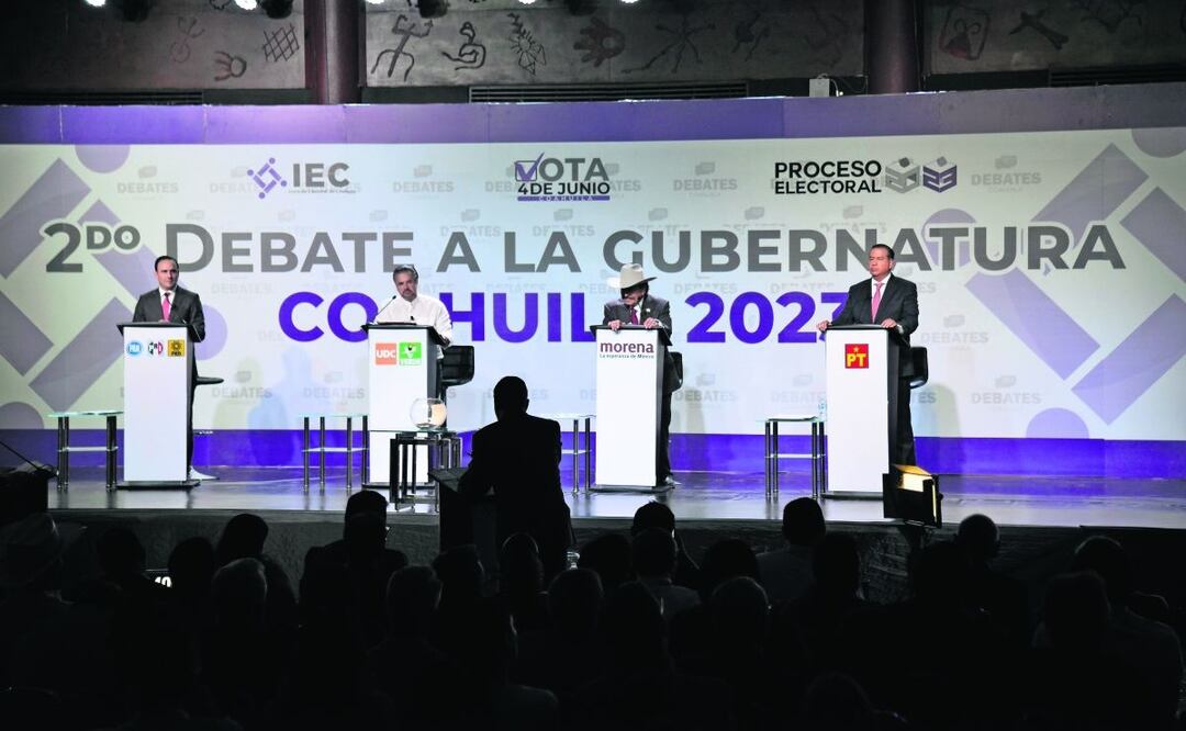 Los candidatos a la gubernatura Manolo Jiménez Salinas, de la Alianza por la Seguridad del PRI, PAN y PRD; Lenin Pérez Rivera, alianza del PVEM y la Unidad Democrática de Coahuila (UDC); Armando Guadiana Tijerina, de Morena, y Ricardo Mejía Berdeja, candidato del PT, Foto: Especial