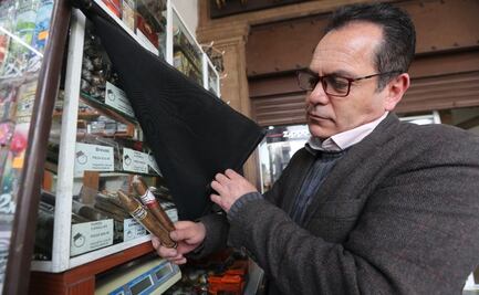 ​​​​​​​Cigarros, puros y tabacos ocultos; así vende negocio en Toluca tras Ley antitabaco 