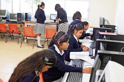 Programas sociales garantizaron la educación a más de 23 millones de estudiantes: Leticia Ramírez