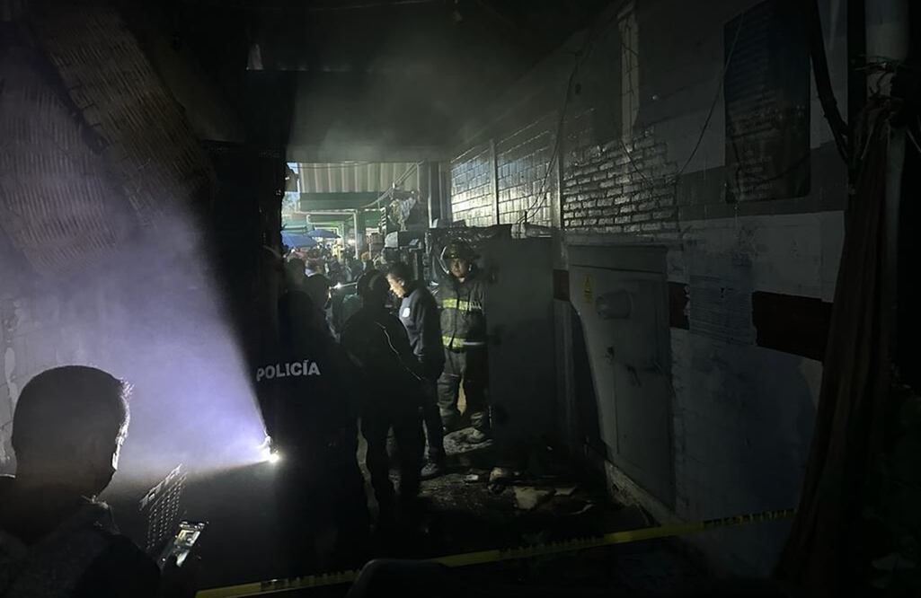 Bomberos trabajan en la Ceda. FOTO: Especial/ EL UNIVERSAL/