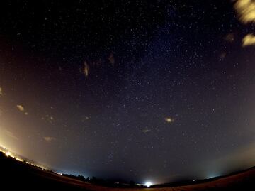 Recomendaciones para ver la lluvia de estrellas de hoy
