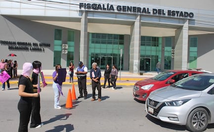 Exigen justicia por feminicidio de Nora Cecilia en Torreón; bloquean avenida frente a la Fiscalía de Coahuila